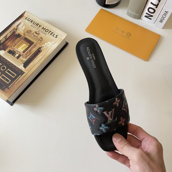 LV Revival Flat Mule - Image 7