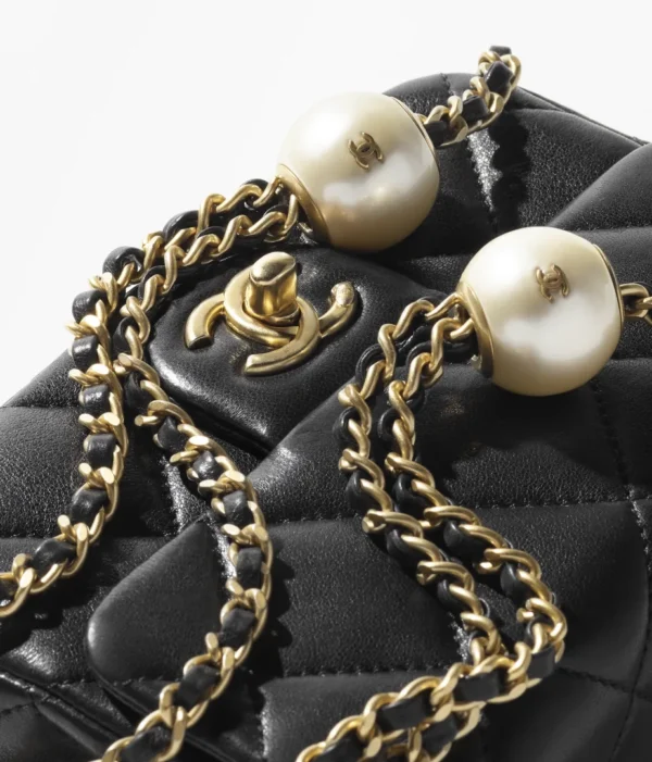 CHANEL MINI FLAP BAG - Image 4