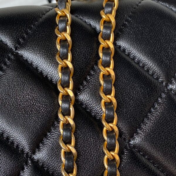 CHANEL MINI FLAP BAG - Image 11