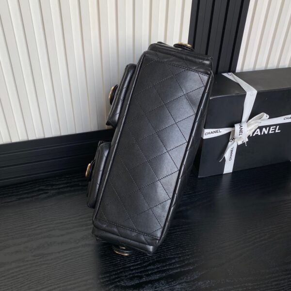CHANEL Maxi Hobo Bag AS5302 - Image 13