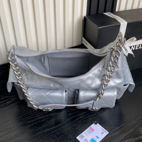 CHANEL Maxi Hobo Bag AS5302 - Image 18