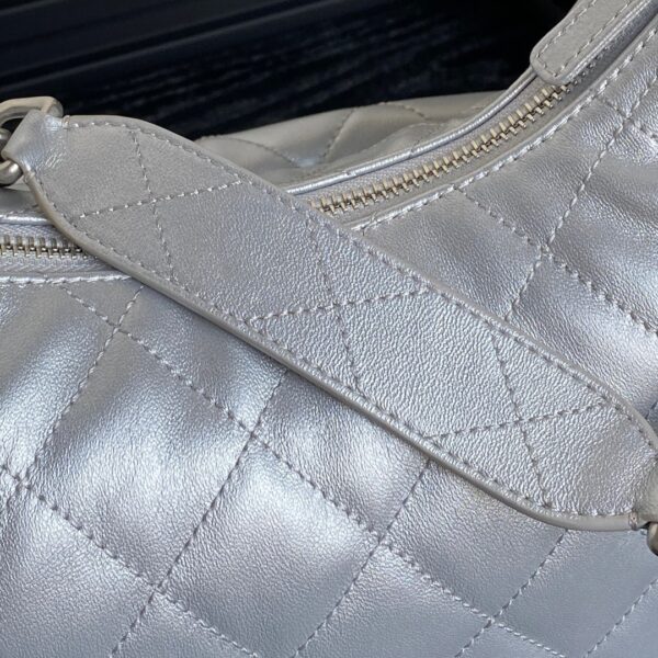 CHANEL Maxi Hobo Bag AS5302 - Image 20