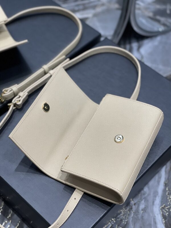 KATE BELT BAG IN GRAIN DE POUDRE-EMBOSSED LEATHER - Image 20