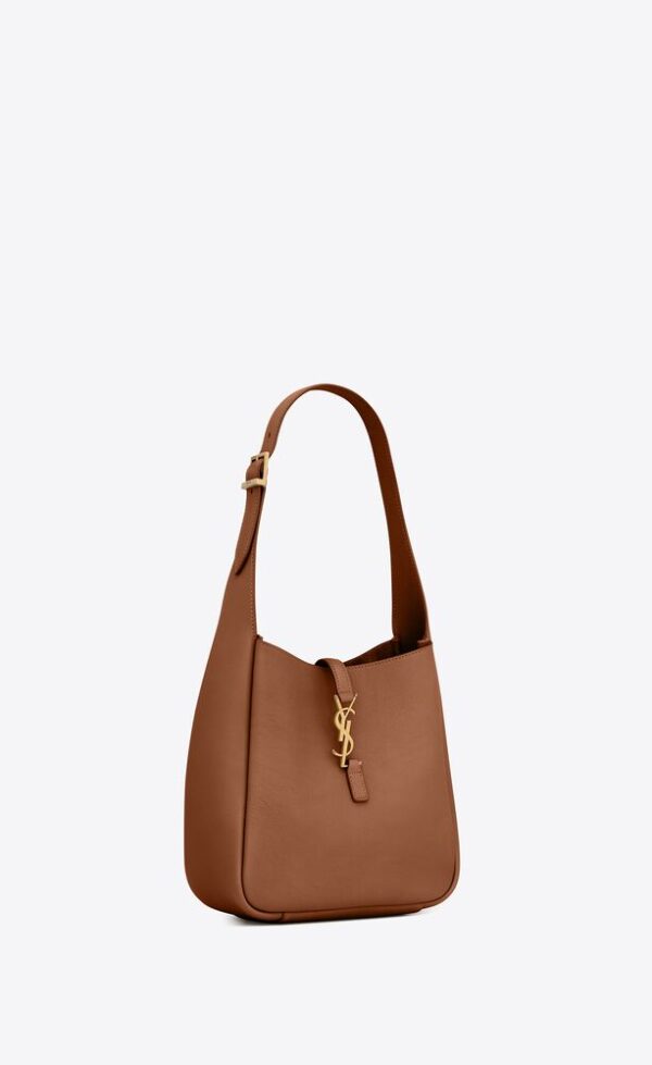 LE 5 À 7 SUPPLE SMALL IN GRAINED LEATHER - Image 9