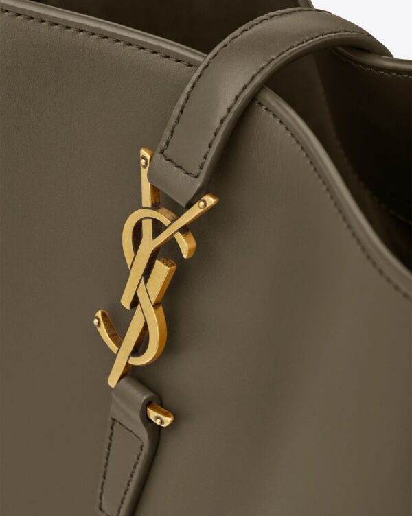 LE 37 IN SHINY LEATHER - Image 14