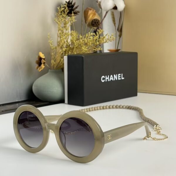 CHANEL ROUND SUNGLASSES - Image 6