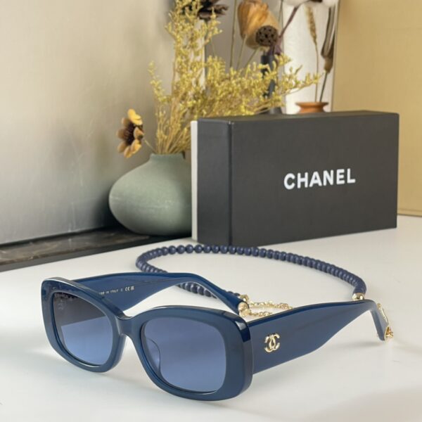 CHANEL RECTANGLE SUNGLASSES - Image 6
