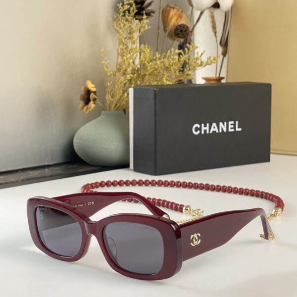 CHANEL RECTANGLE SUNGLASSES - Image 6