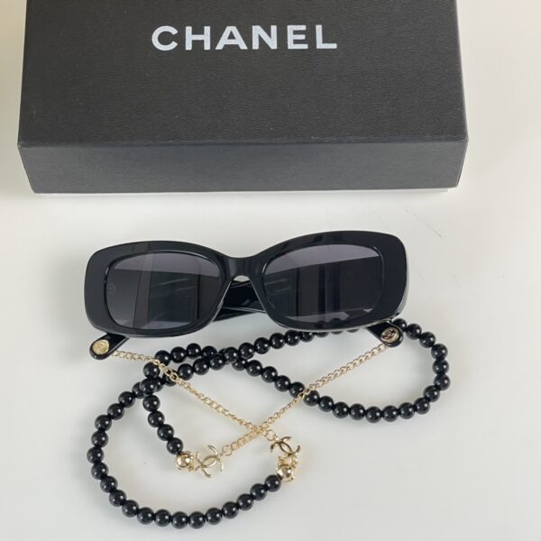 CHANEL RECTANGLE SUNGLASSES - Image 5
