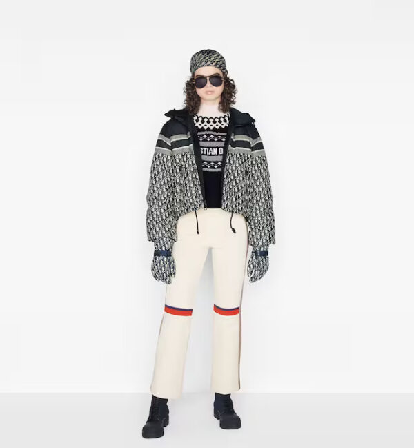 REVERSIBLE CROPPED DOWN JACKET - Image 4