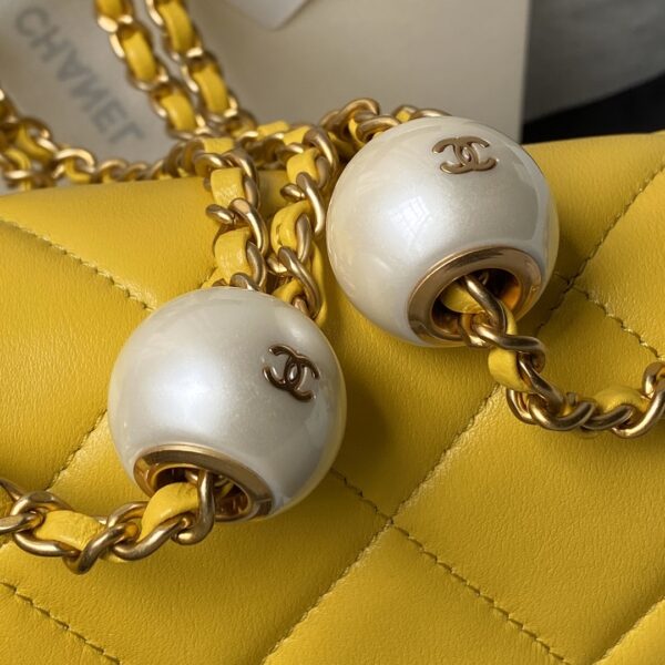 CHANEL SMALL FLAP BAG - Image 6