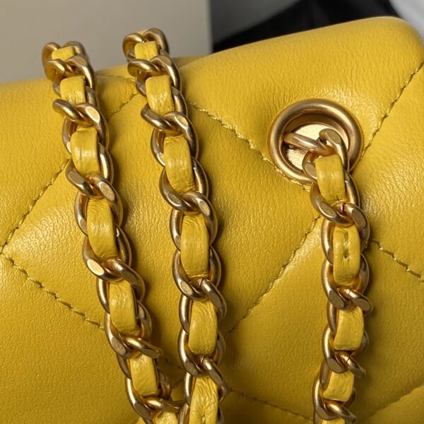 CHANEL SMALL FLAP BAG - Image 7