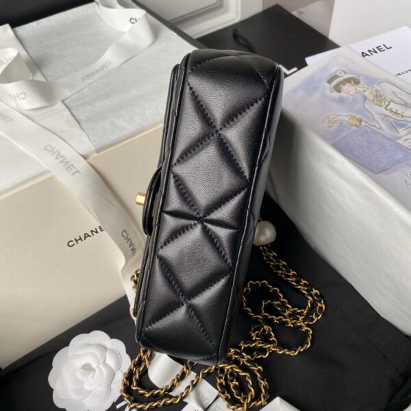 CHANEL SMALL FLAP BAG - Image 17