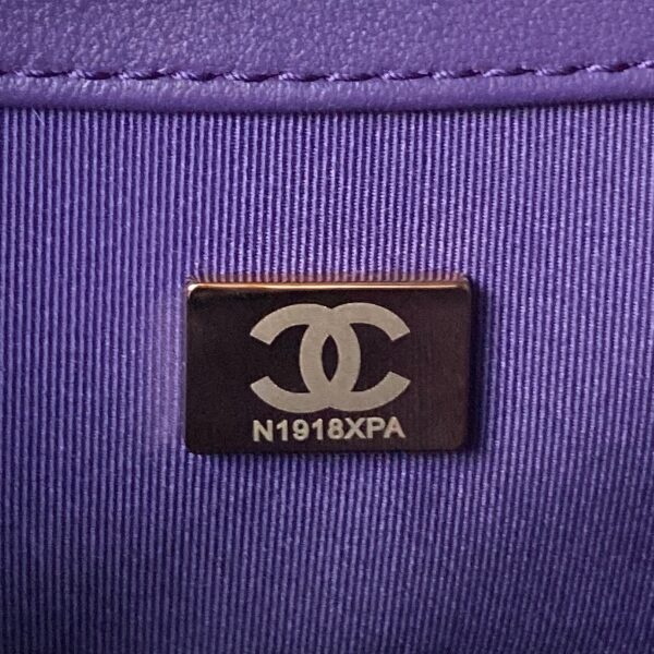 CHANEL SMALL MESSENGER BAG - Image 8