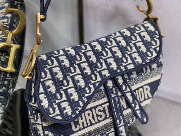Dior Saddle Bag - Image 11