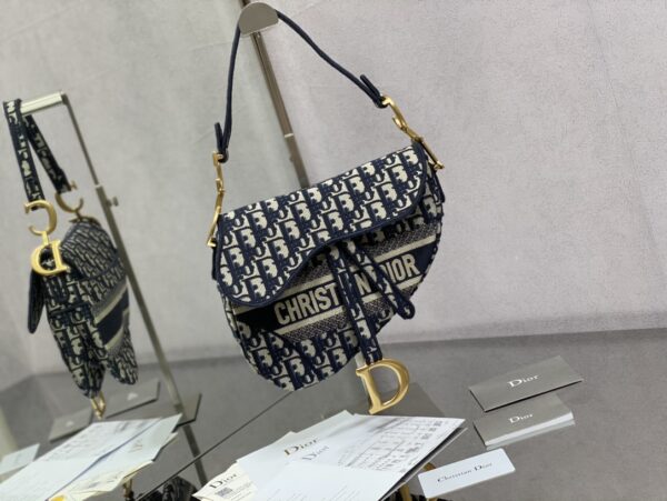 Dior Saddle Bag - Image 7