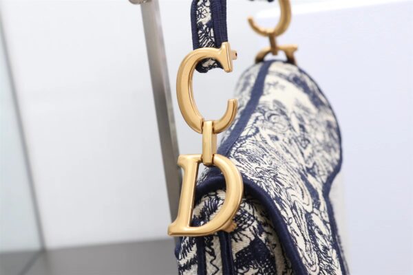 Dior Saddle Bag - Image 11
