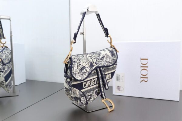 Dior Saddle Bag - Image 8