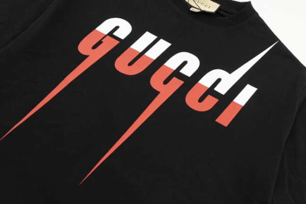 T-shirt with Gucci Blade print - Image 8