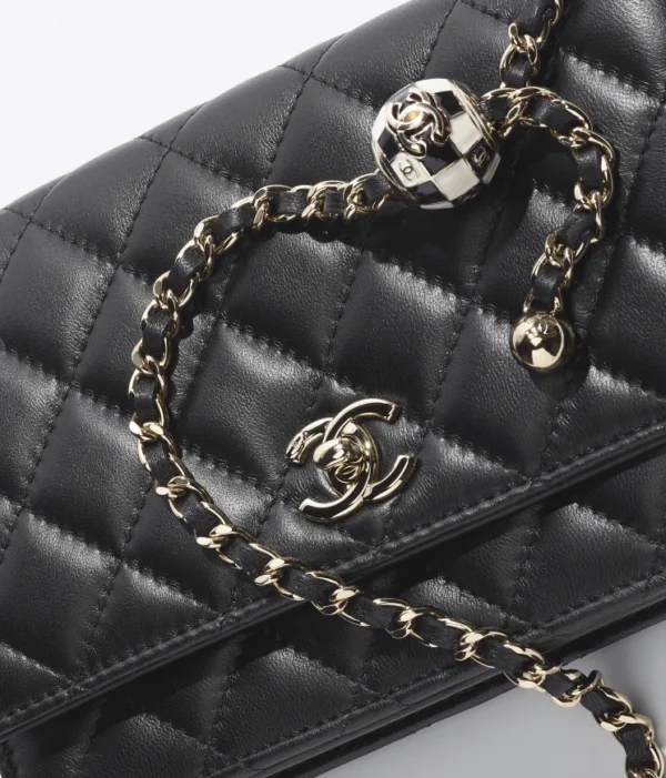 CHANEL WALLET ON CHAIN - Image 2