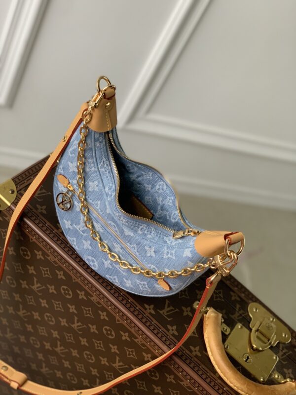 louis vuitton Loop M24846 - Image 8