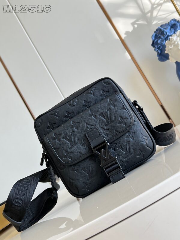 Louis Vuitton Getaway Messenger M12516 - Image 4