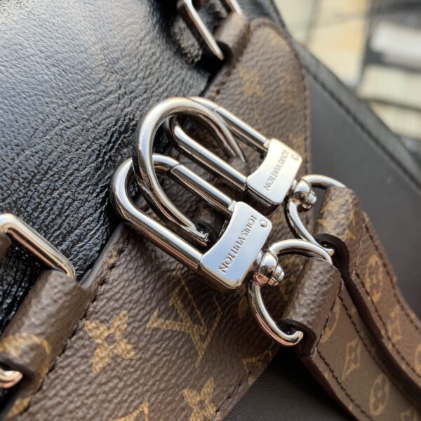 Louis Vuitton Montsouris Vibe PM - Image 7
