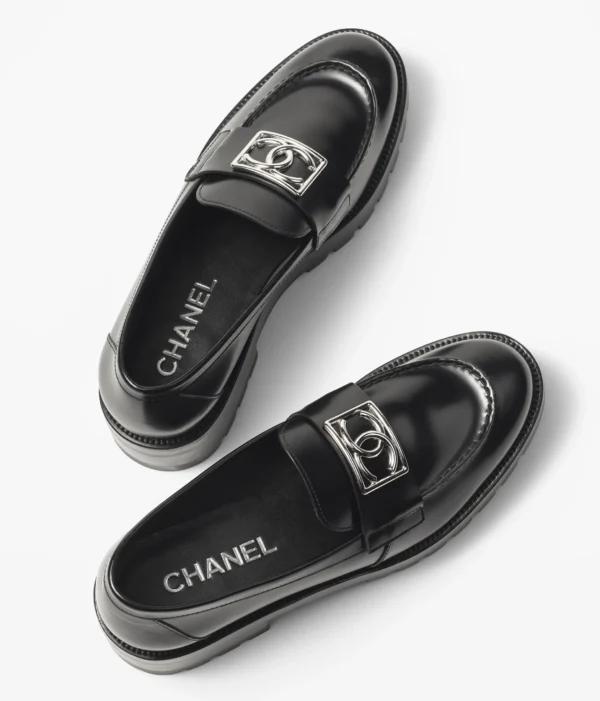 CHANEL MOCCASINS - Image 3