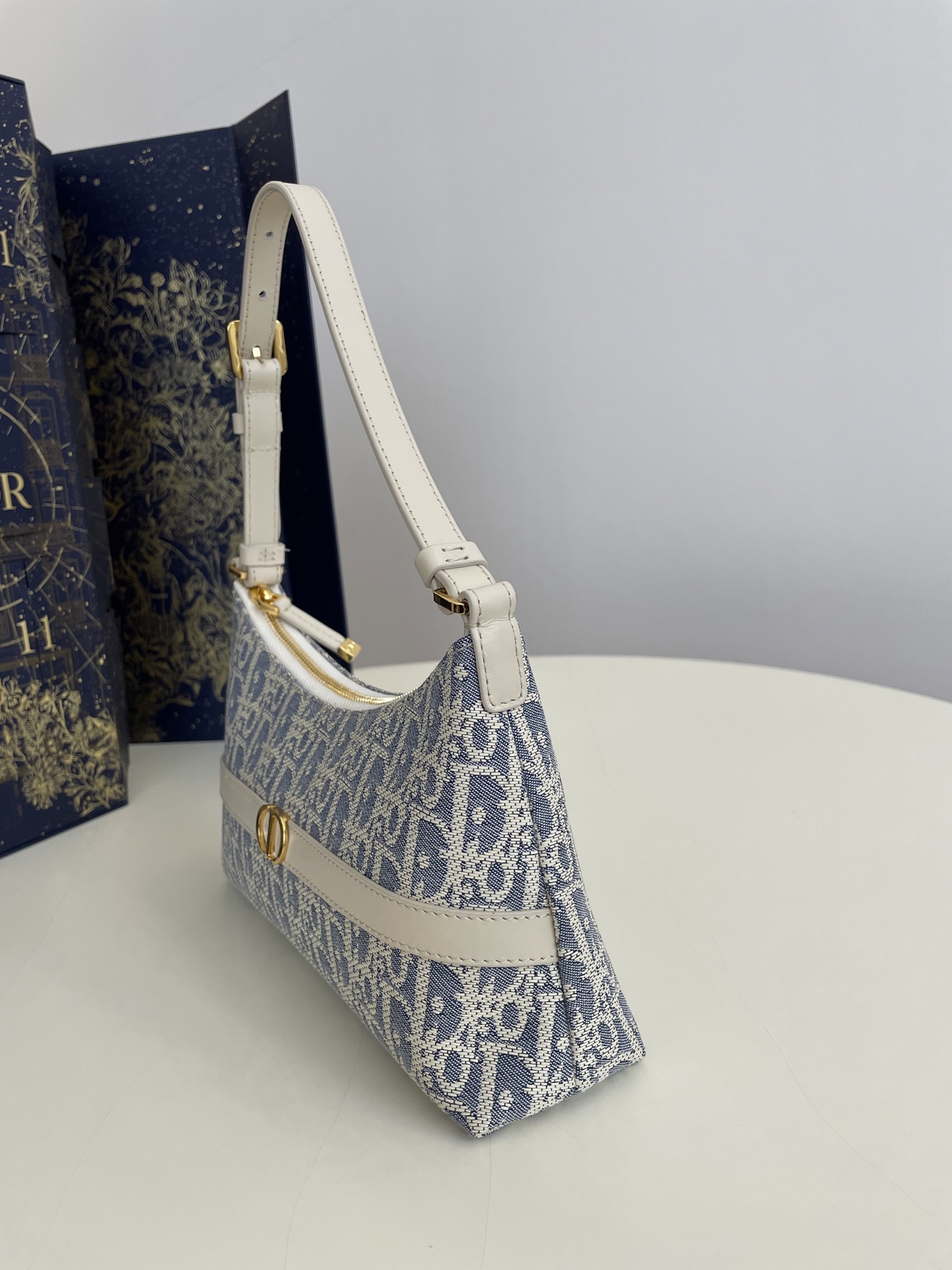 30 Montaigne Cigale Mini Bag - Image 11