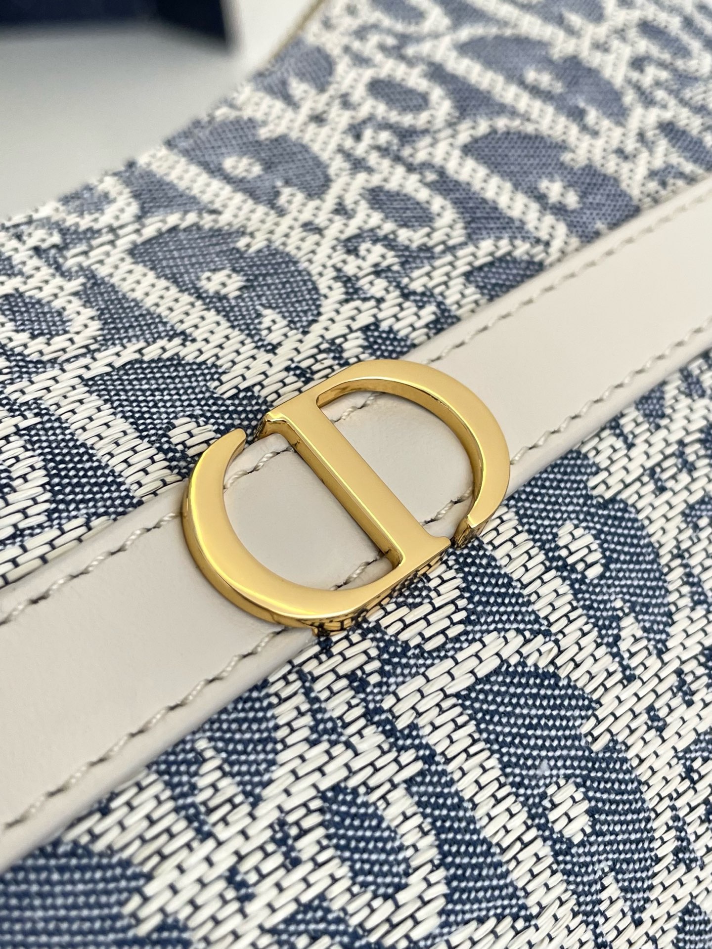 30 Montaigne Cigale Mini Bag - Image 13