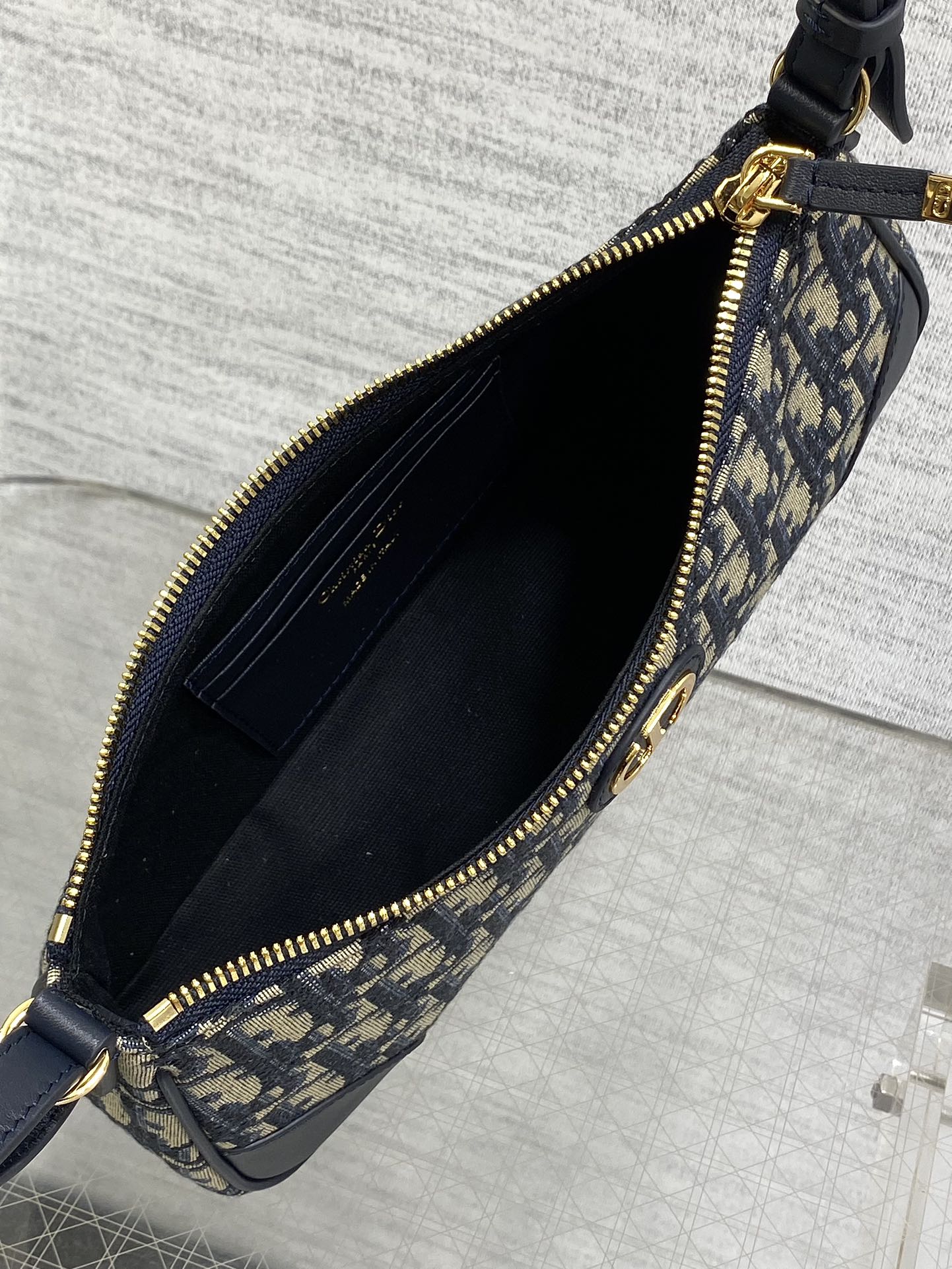 30 Montaigne Wanderlust Mini Bag - Image 18