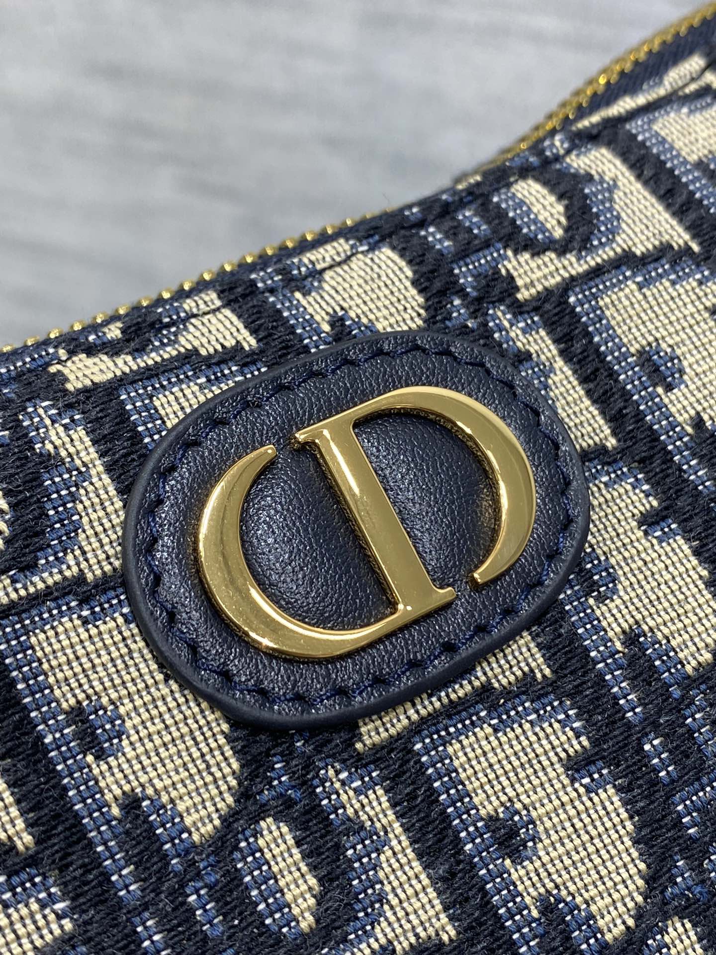 30 Montaigne Wanderlust Mini Bag - Image 14