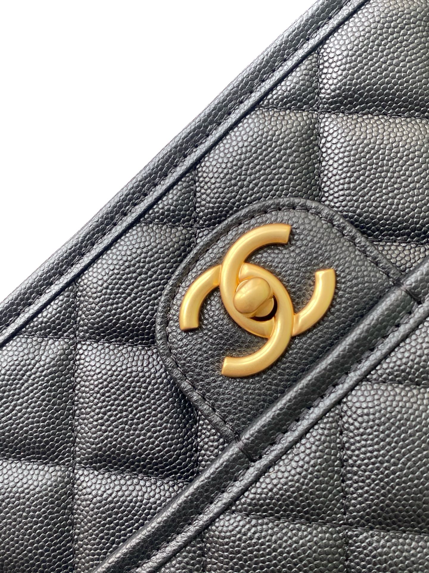 CHANEL Backpack AS5715 - Image 7