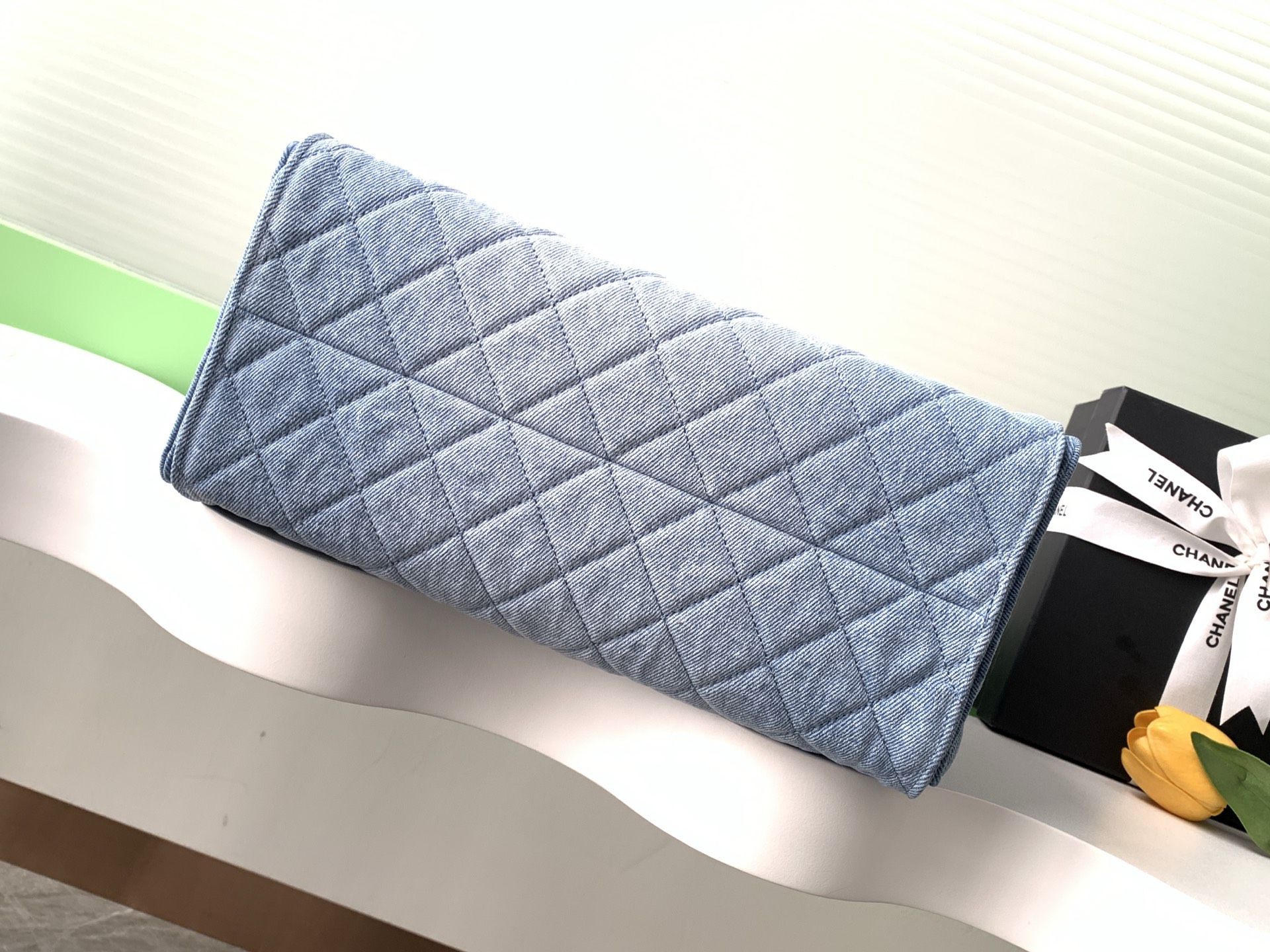 CHANEL 25 Medium Handbag AS5311 - Image 21