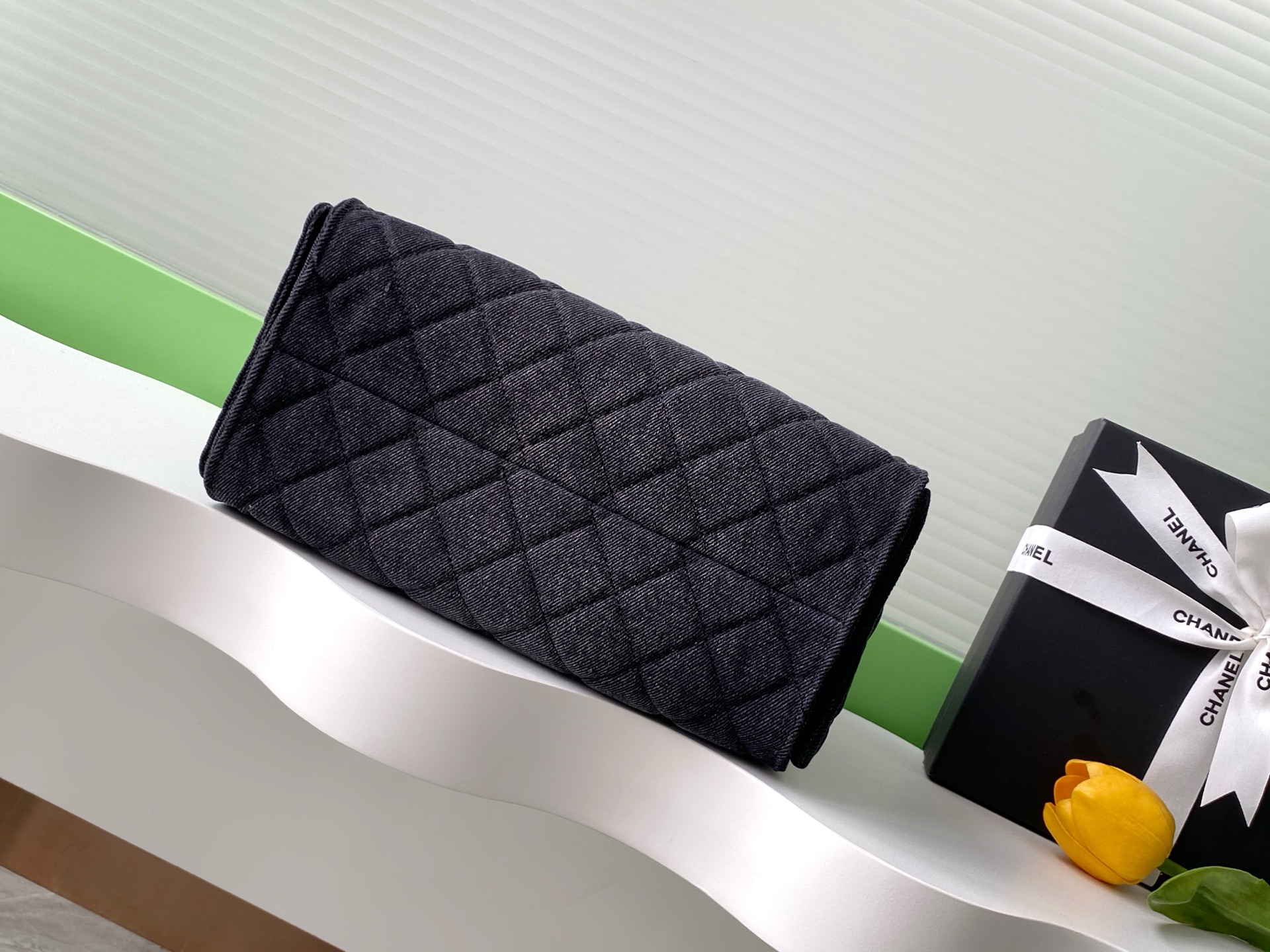 CHANEL 25 Small Handbag AS5293 - Image 14