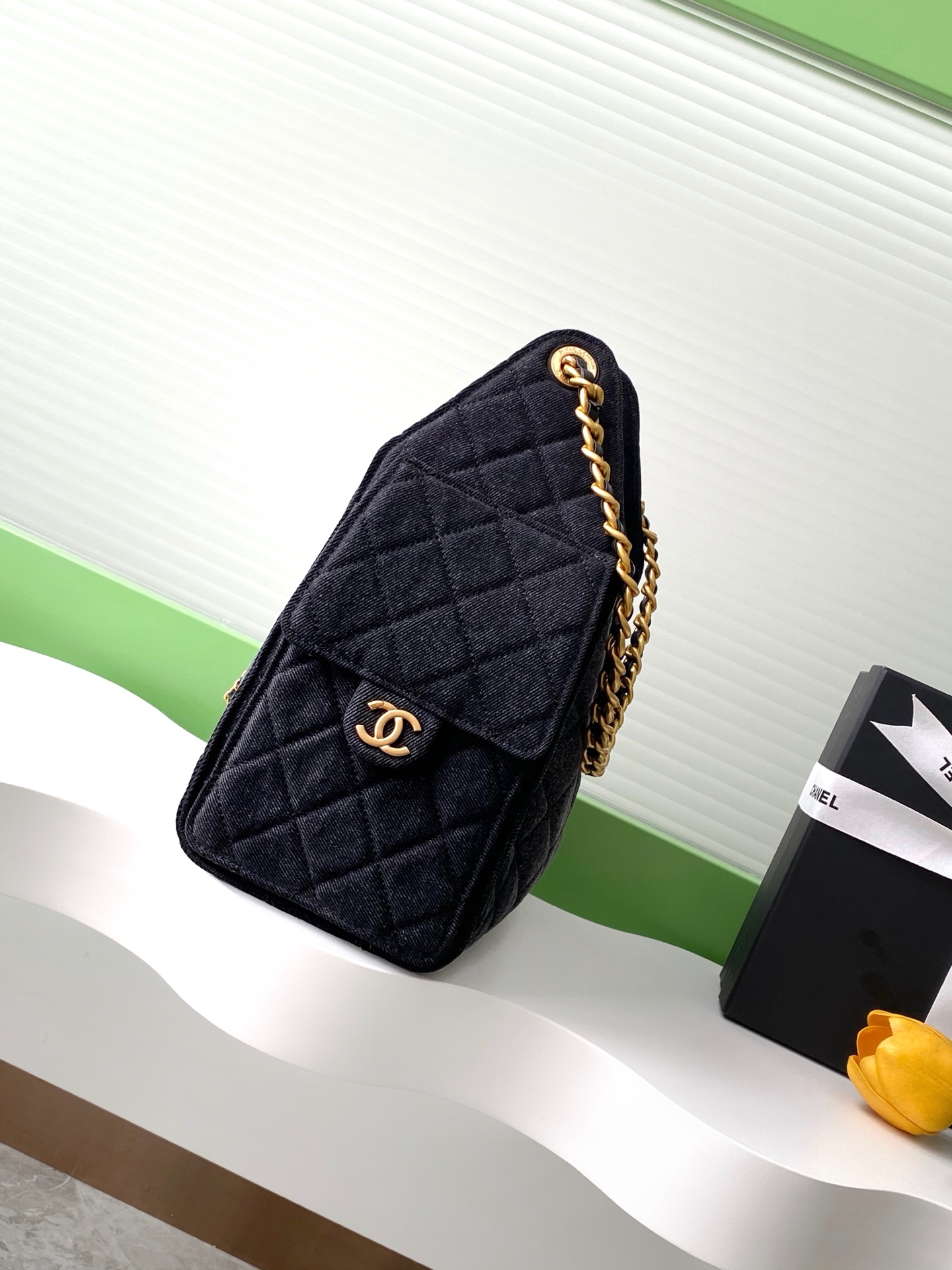 CHANEL 25 Small Handbag AS5293 - Image 12