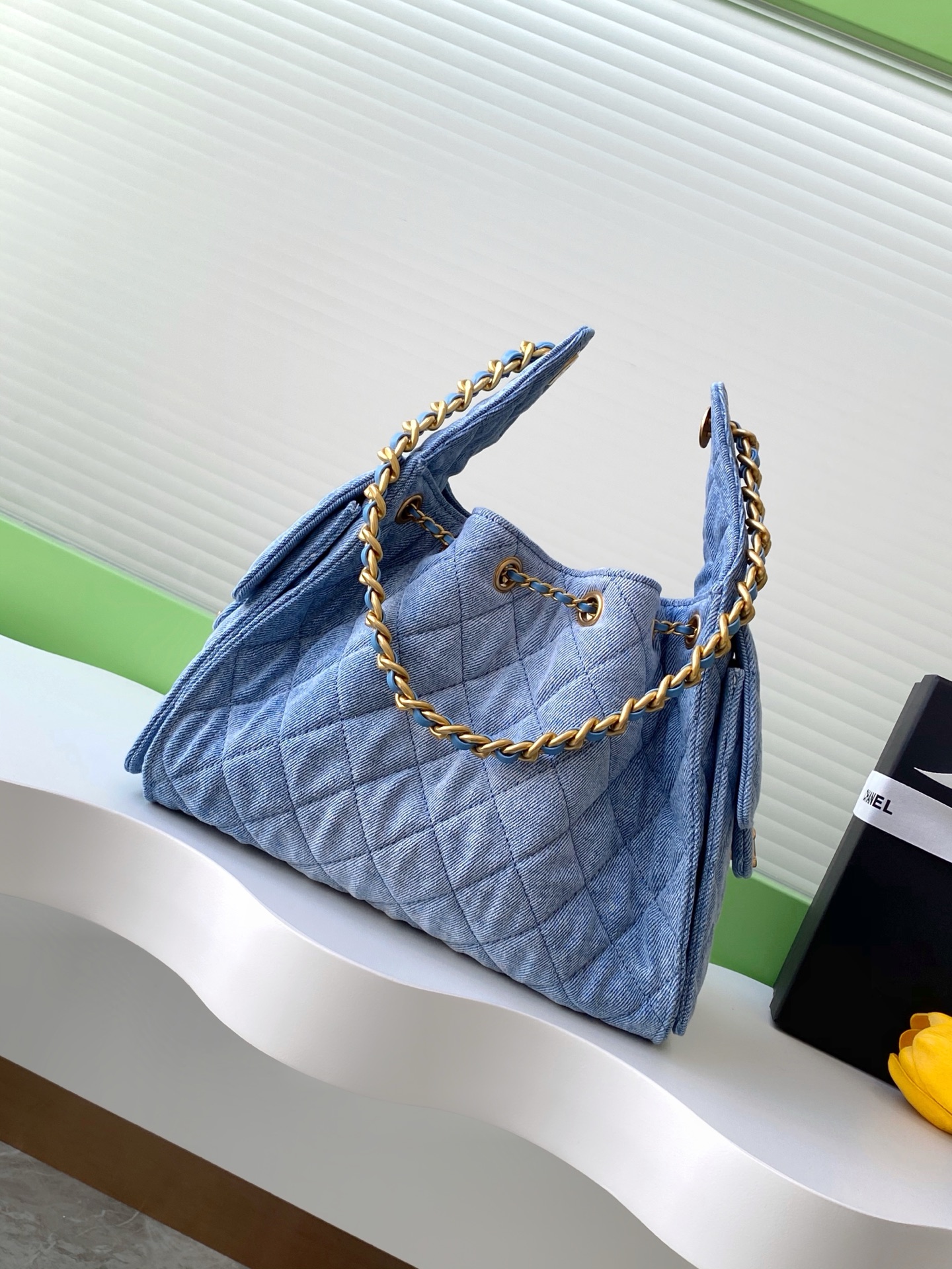 CHANEL 25 Small Handbag AS5293 - Image 3