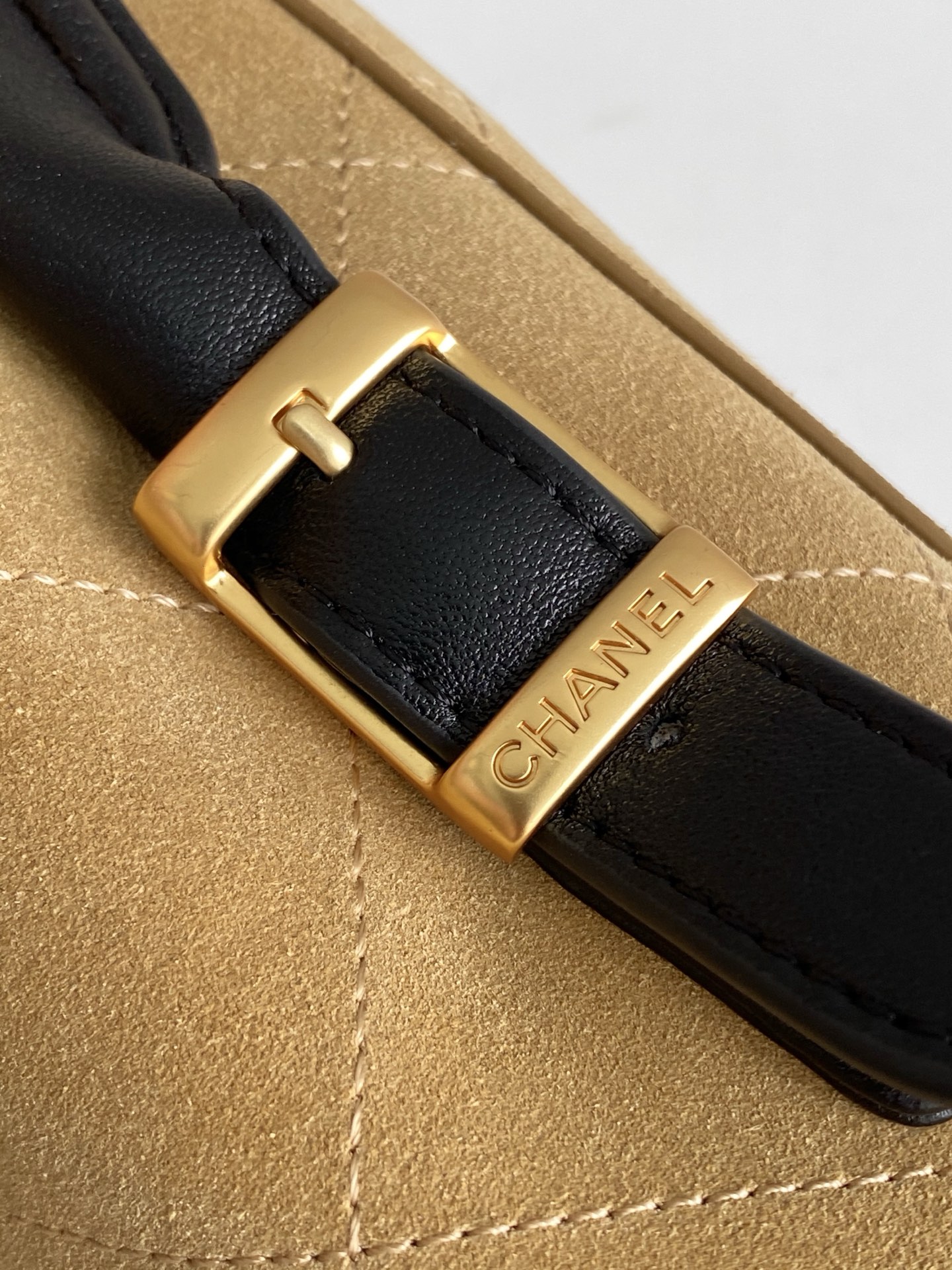 CHANEL Large Flap Bag with Top Handle AS5637 - Image 8