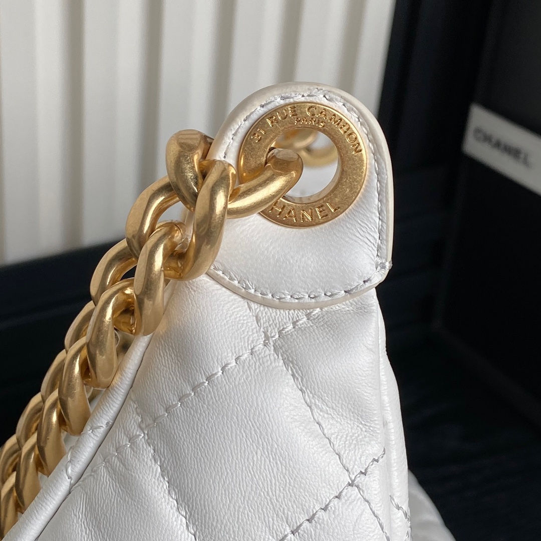 CHANEL Large Hobo Bag AS5339 - Image 8