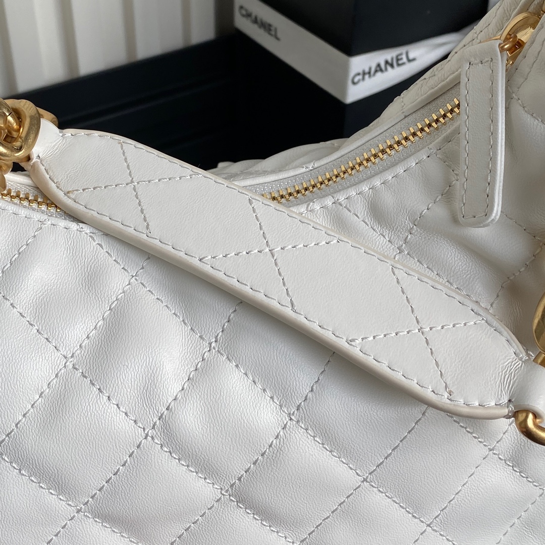 CHANEL Large Hobo Bag AS5339 - Image 6
