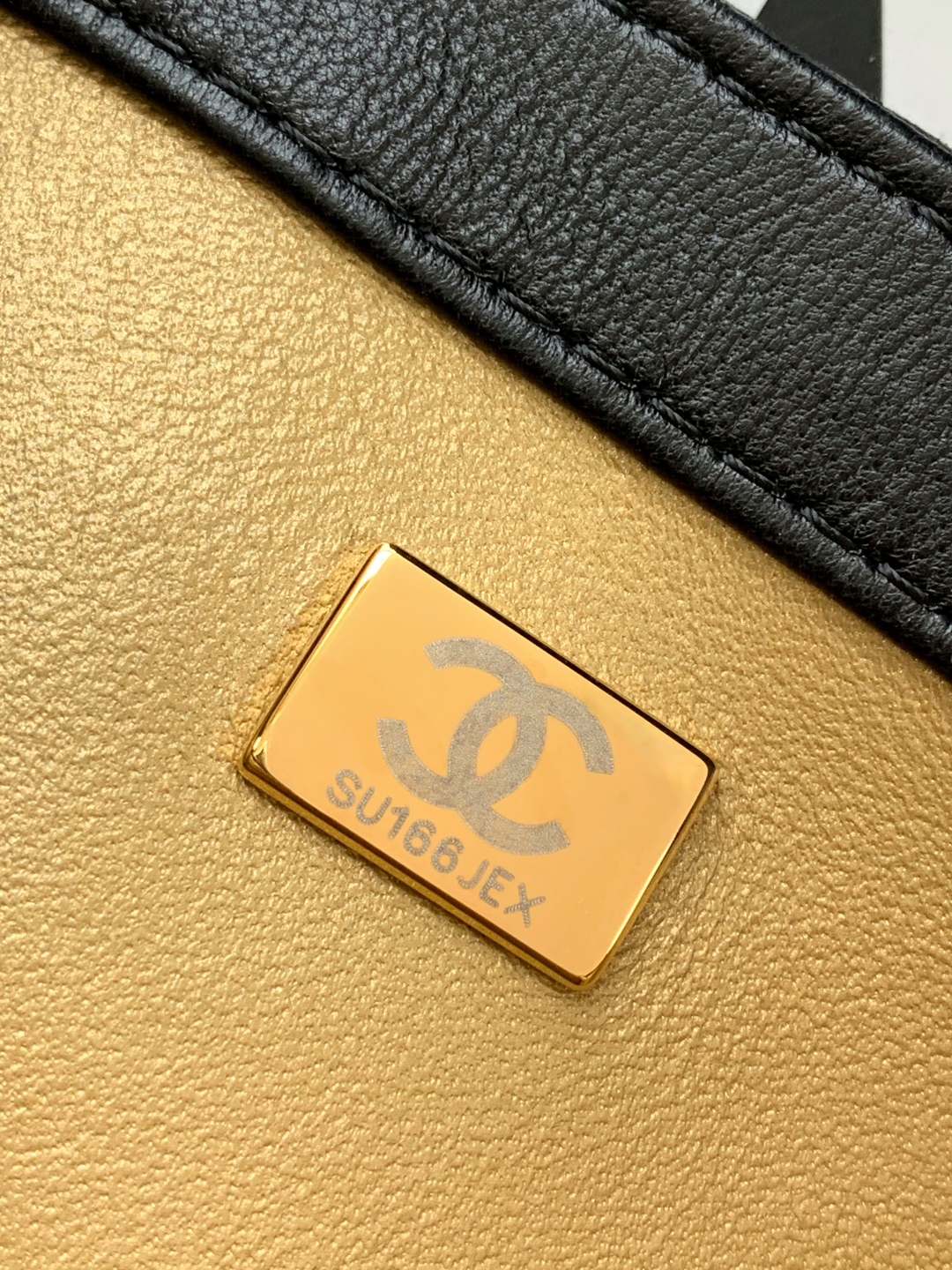 CHANEL Mini Flap Bag AS5758 - Image 21