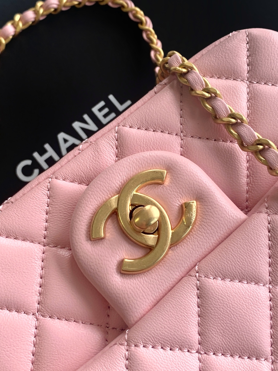 CHANEL Mini Flap Bag AS5758 - Image 8