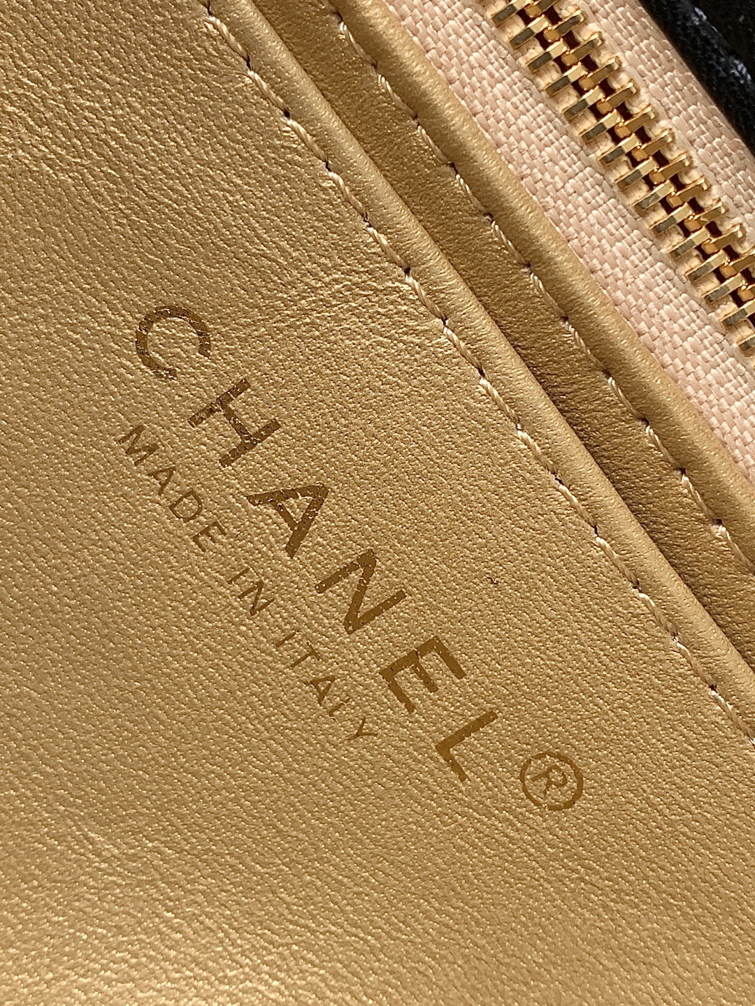 CHANEL Mini Flap Bag AS5758 - Image 20