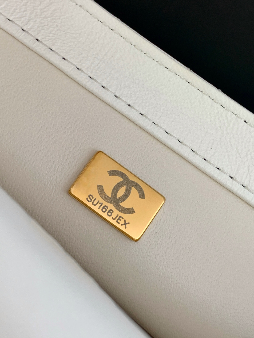 CHANEL Mini Flap Bag AS5758 - Image 31