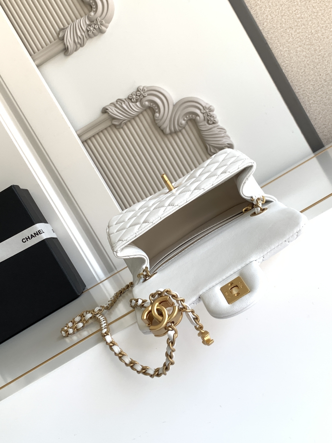 CHANEL Mini Flap Bag AS5758 - Image 27