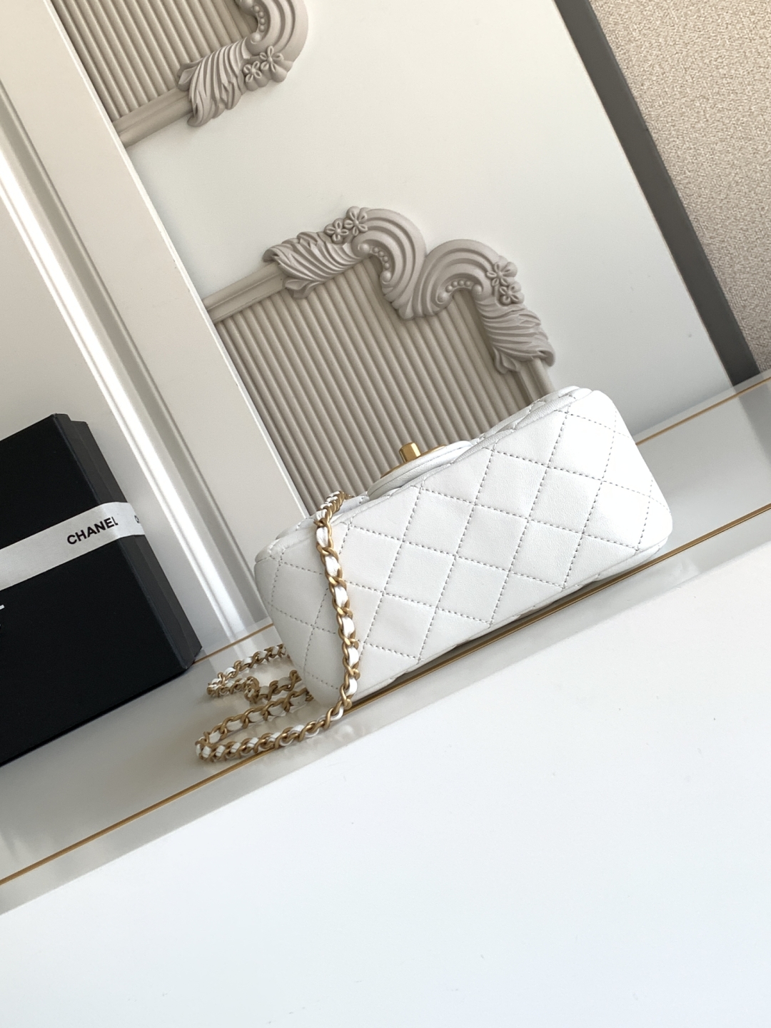 CHANEL Mini Flap Bag AS5758 - Image 26