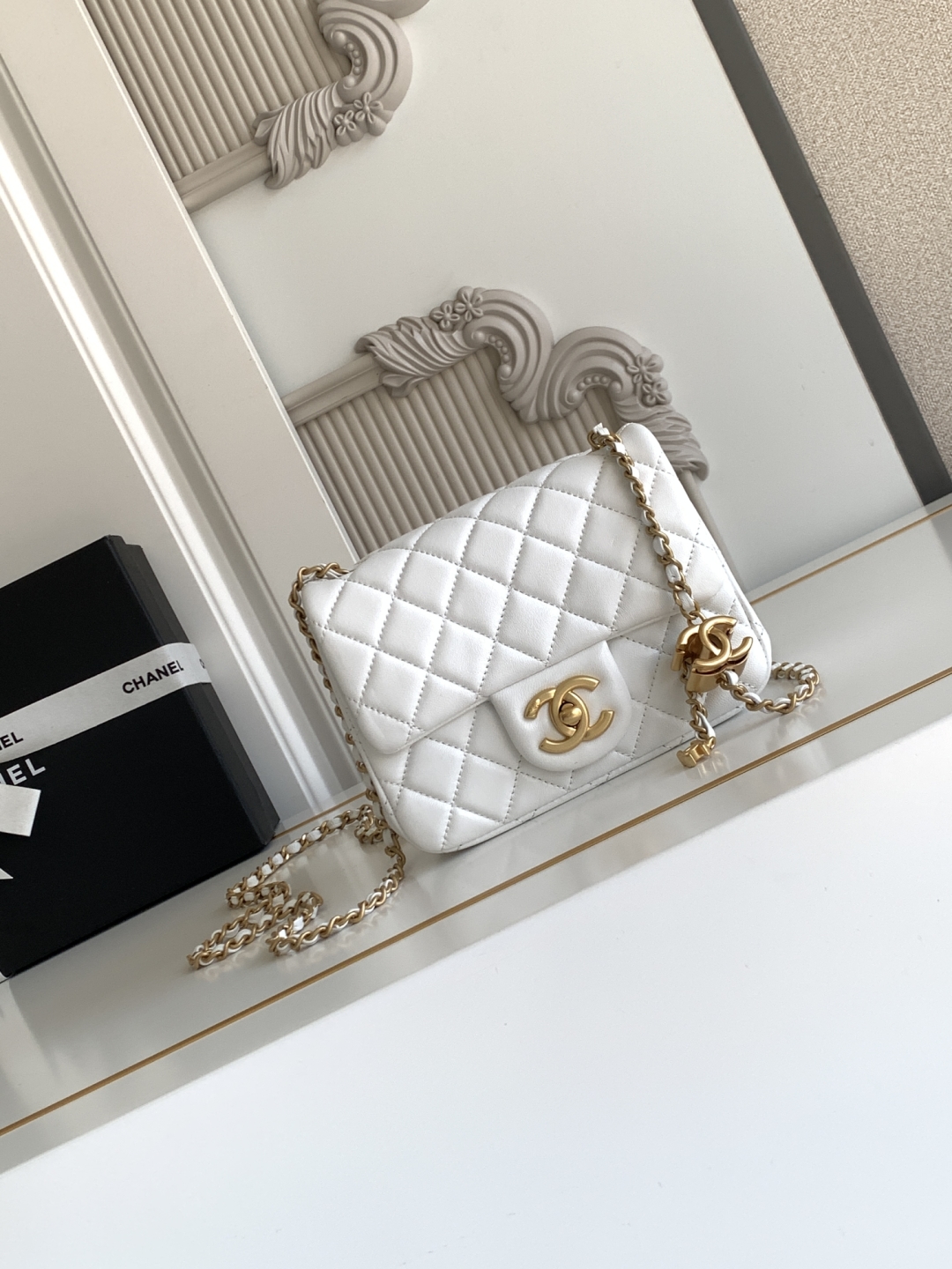 CHANEL Mini Flap Bag AS5758 - Image 22