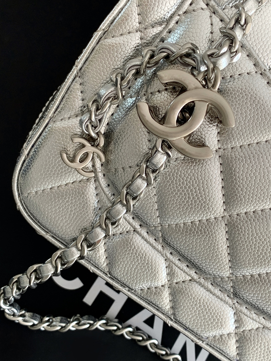 CHANEL Mini Flap Bag AS5758 - Image 39