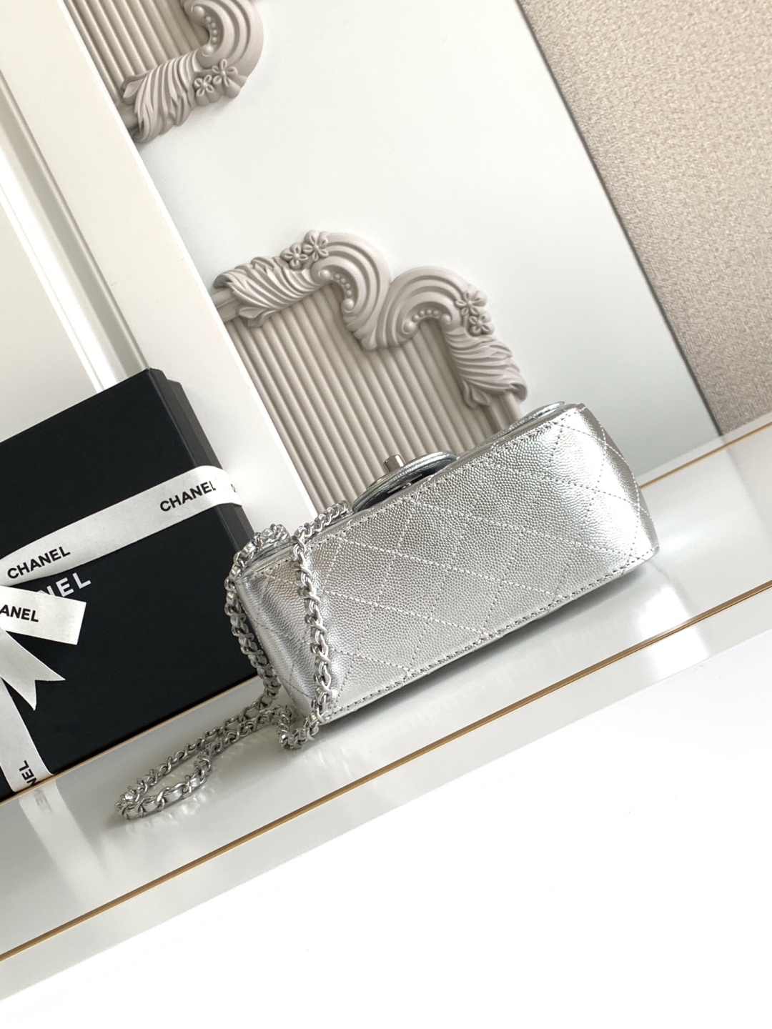 CHANEL Mini Flap Bag AS5758 - Image 36