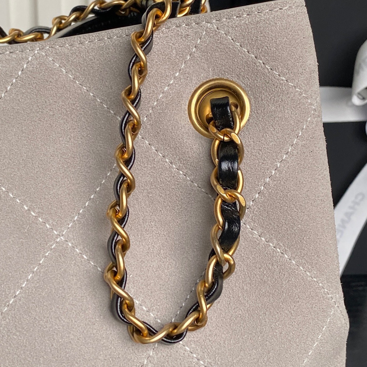 CHANEL Small Shopping Bag AS5634 - Image 14